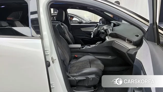 Peugeot 3008 second generation 2021 Белый из Кореи, фото 2