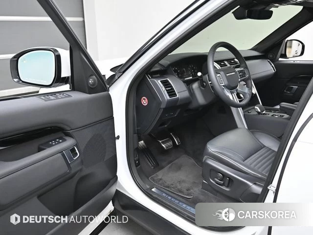 Land Rover Discovery 5 2024 Белый из Кореи, фото 2