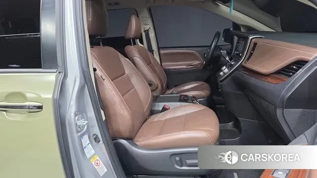 Toyota Sienna 2018 Светло-зеленый из Кореи, фото 2