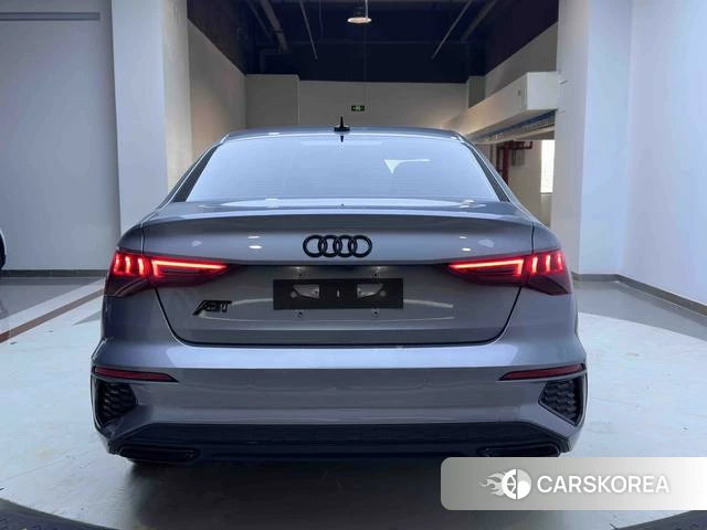 Audi A3 2023 Серебристо-серый из Китая, фото 2