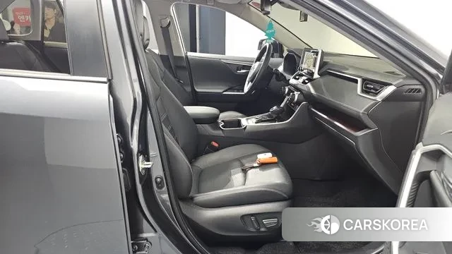 Toyota RAV4 5th Generation 2023 Серый из Кореи, фото 2