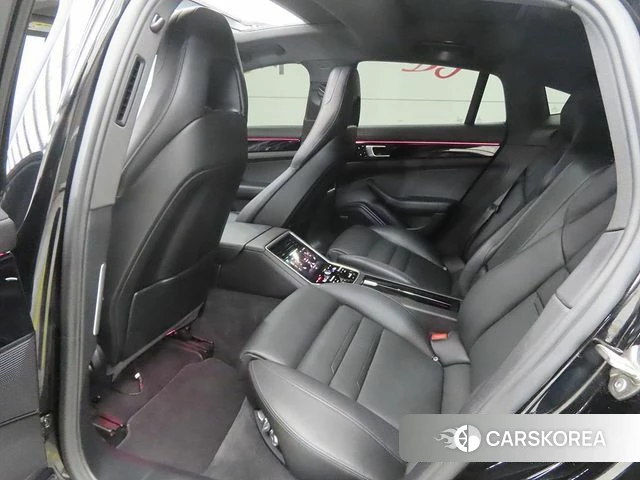 Porsche Panamera (971) 2018 Черный из Кореи, фото 2