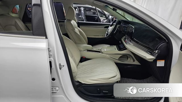 Hyundai The New Grandeur IG Hybrid 2022 Белый из Кореи, фото 2
