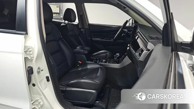 Ssangyong Beautiful Korando 2021 Белый из Кореи, фото 2