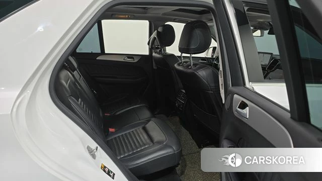Mercedes-Benz GLE - Class W166 2018 Белый из Кореи, фото 2