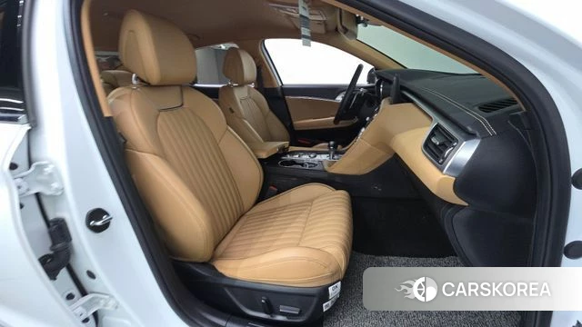 Genesis The New G70 2021 Белый из Кореи, фото 2