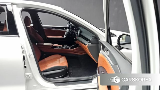 Kia The New K5 3rd generation 2023 Белый из Кореи, фото 2