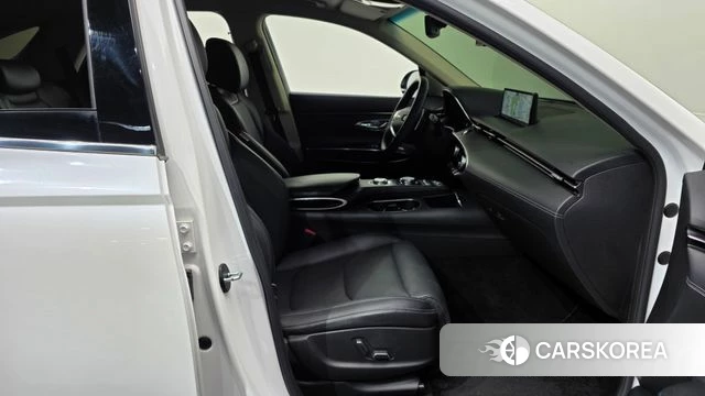 Genesis GV70 2021 Белый из Кореи, фото 2