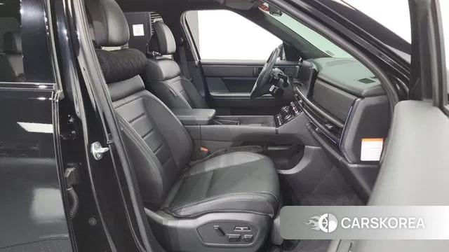 Hyundai Santa Fe (MX5) 2024 Черный из Кореи, фото 2