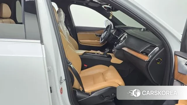 Volvo XC90 second Generation 2020 Белый из Кореи, фото 2