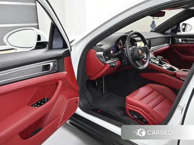 Porsche Panamera (971) 2023 Белый из Кореи, фото 2