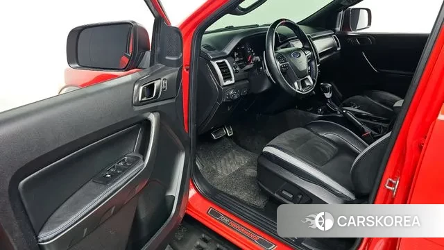 Ford Ranger 3rd Generation 2022 Красный из Кореи, фото 2