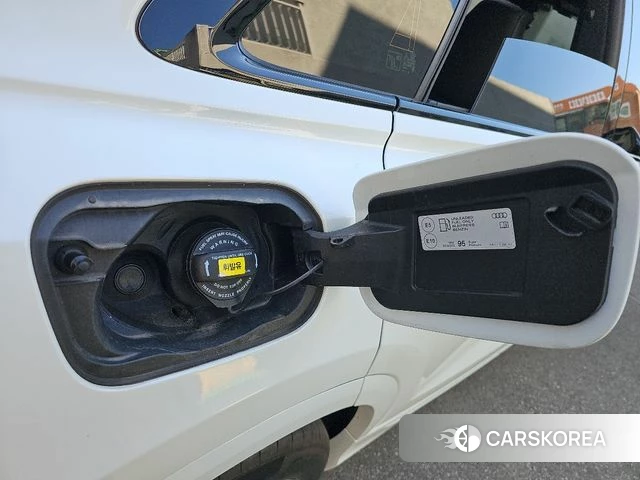 Audi Q8 (4M) 2022 Белый из Кореи, фото 2