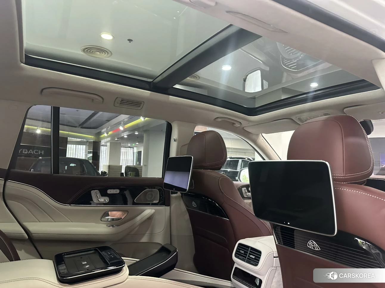 Mercedes-Benz Maybach GLS 2024 Белый из Китая, фото 2