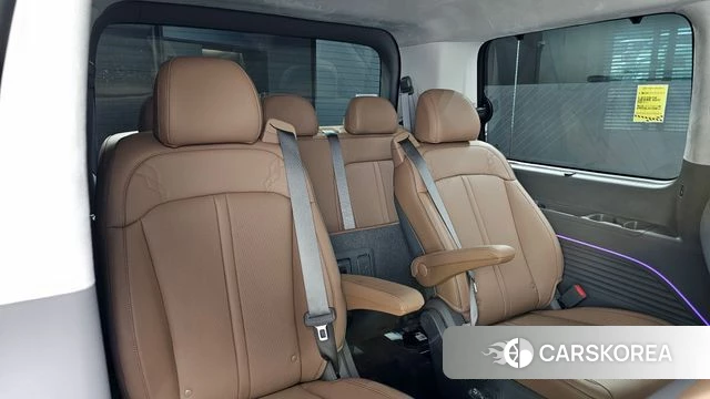 Hyundai Staria 2025 Белый из Кореи, фото 2