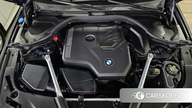 BMW 5 Series (G30) 2022 Черный из Кореи, фото 2