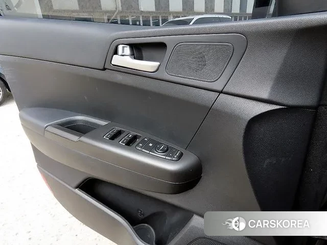 Kia Sportage The Bold 2019 Серебряный из Кореи, фото 2