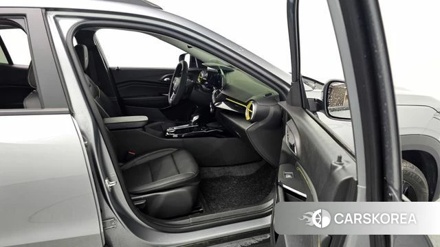 Chevrolet (GM Daewoo) Trax Crossover 2025 Серый из Кореи, фото 2