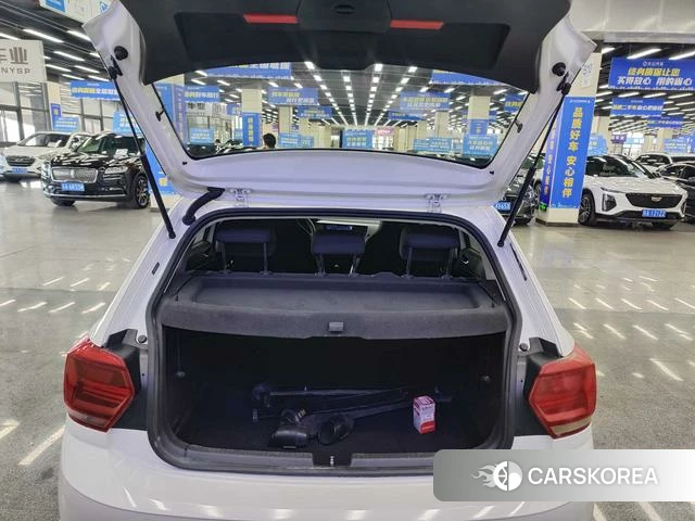 Volkswagen Polo 2021 Белый из Китая, фото 2