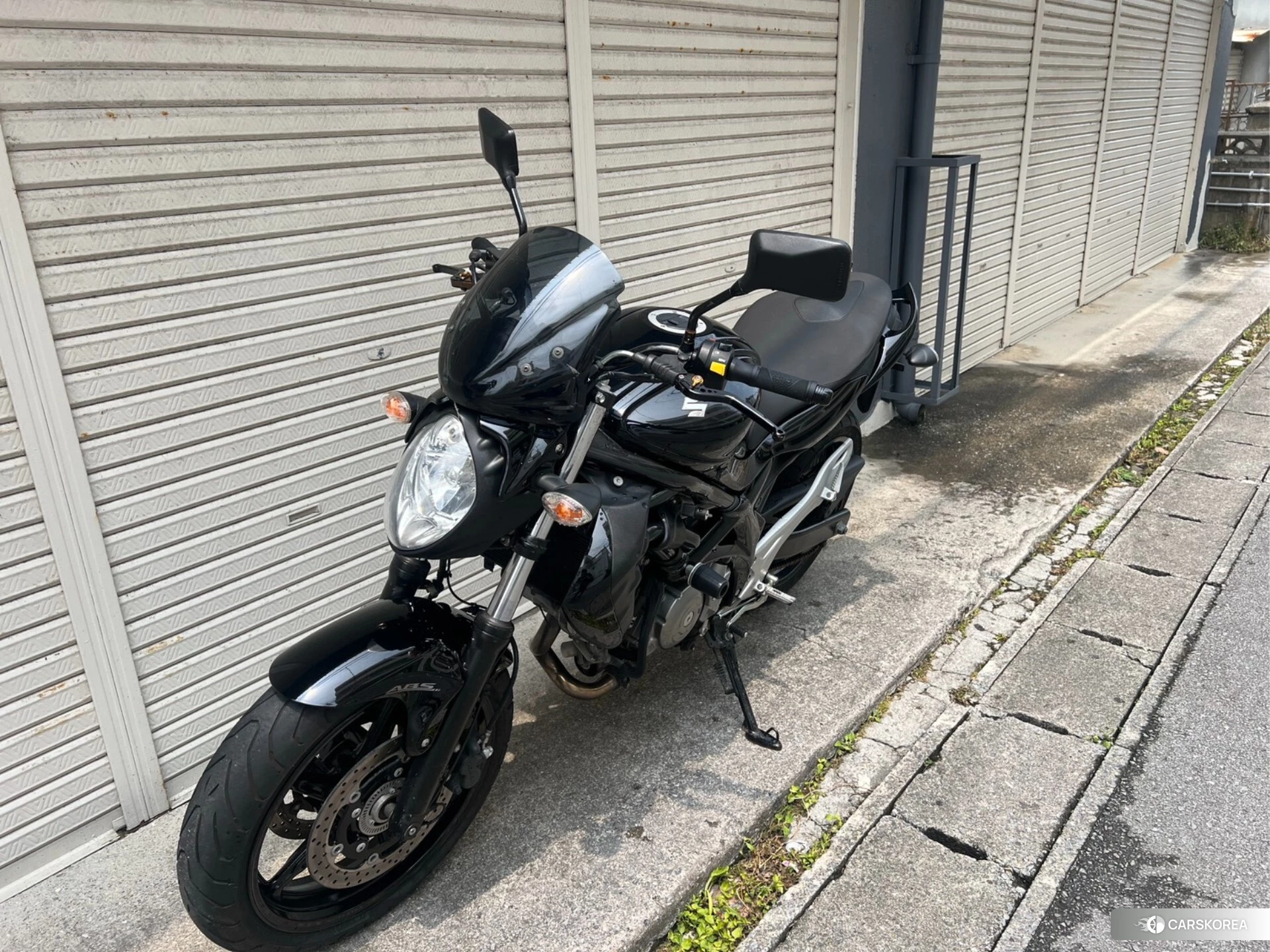 Проданный Suzuki GLADIUS 400 ABS id 3947800 из Японии