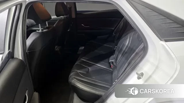 Hyundai Avante (CN7) 2021 Белый из Кореи, фото 2