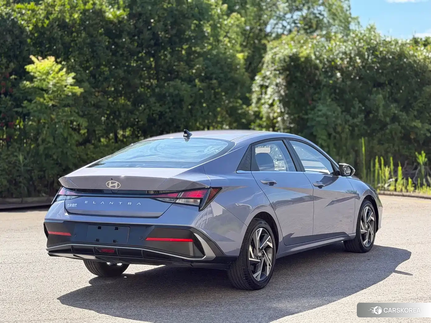 Hyundai Elantra 2026 Синий из Китая, фото 2