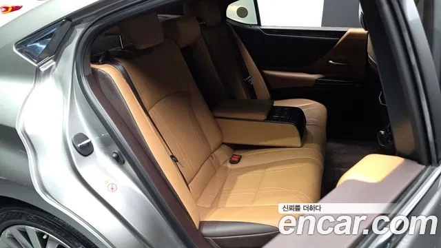 Lexus ES300h 7th generation id 2917695 из Кореи 2