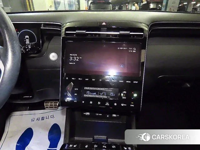 Hyundai Tucson (NX4) 2021 Черный из Кореи, фото 2