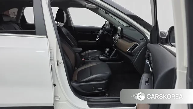 Kia Seltos 2021 Белый из Кореи, фото 2