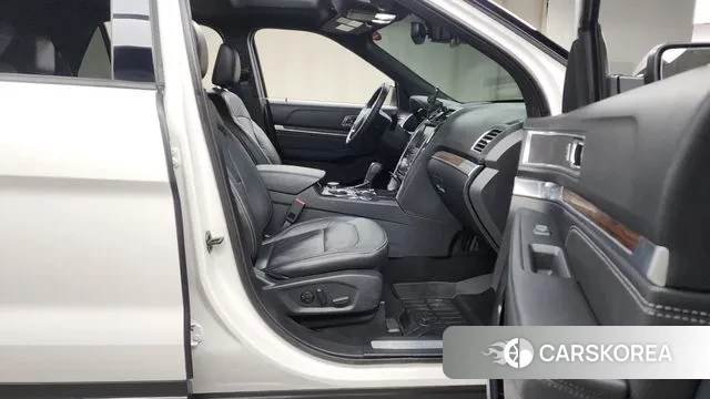 Ford Explorer 2019 Белый из Кореи, фото 2