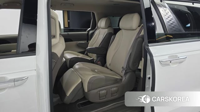Kia Carnival 4th generation 2022 Белый из Кореи, фото 2