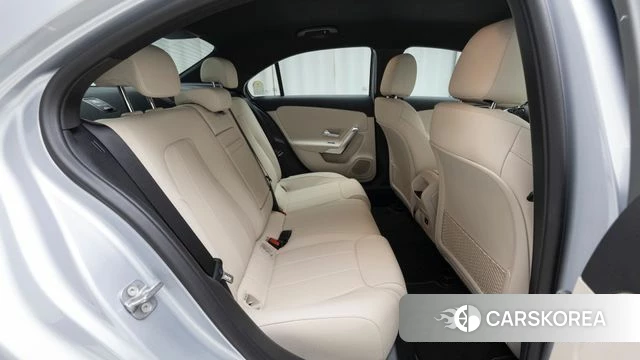 Mercedes-Benz A-Class W177 2025 Серебряный из Кореи, фото 2