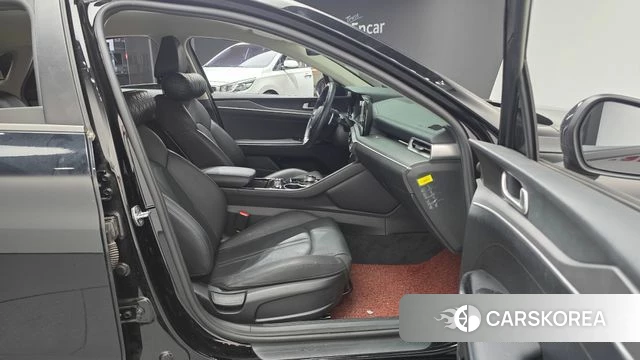 Kia K5 3rd generation 2022 Черный из Кореи, фото 2