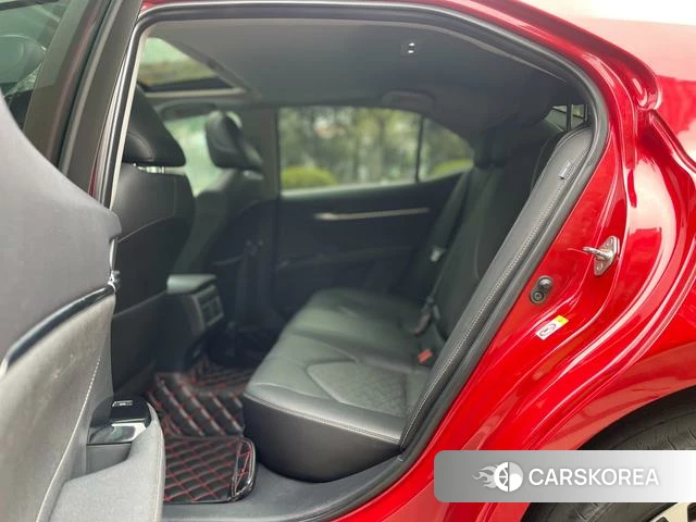 Toyota Camry 2018 Красный из Китая, фото 2