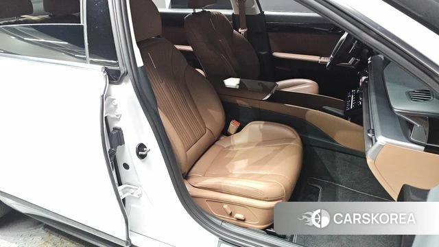 Hyundai Grandeur (GN7) 2023 Белый из Кореи, фото 2