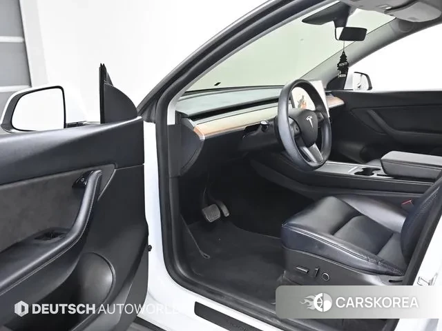 Tesla Model Y 2021 Черный из Кореи, фото 2