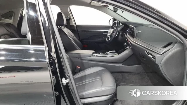 Hyundai Sonata (DN8) 2021 Черный из Кореи, фото 2