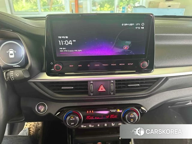 Kia The New K3 2nd generation 2021 Белый из Кореи, фото 2