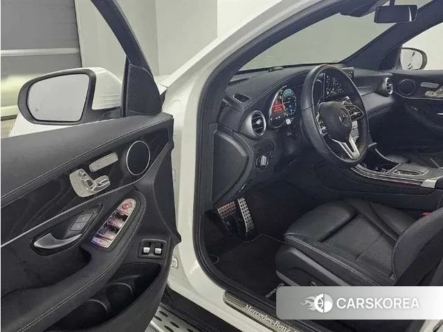 Mercedes-Benz GLC-Class X253 2023 Белый из Кореи, фото 2