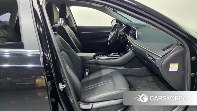 Hyundai Sonata Hybrid (DN8) 2023 Черный из Кореи, фото 2