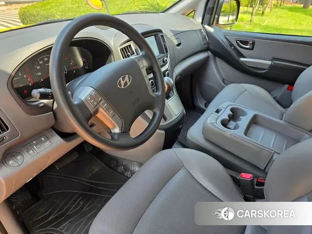 Hyundai The New Grand Starex 2018 Желтый из Кореи, фото 2