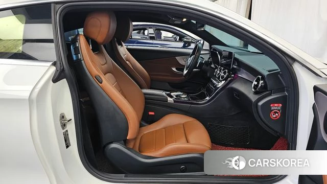 Mercedes-Benz C-Class W205 2020 Белый из Кореи, фото 2