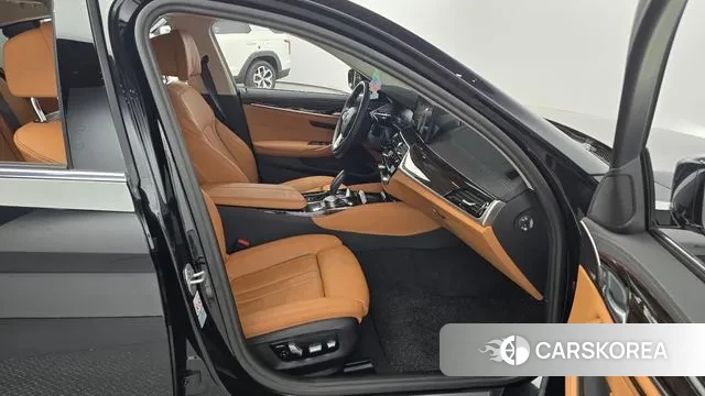 BMW 5 Series (G30) id 3011526 из Кореи 2