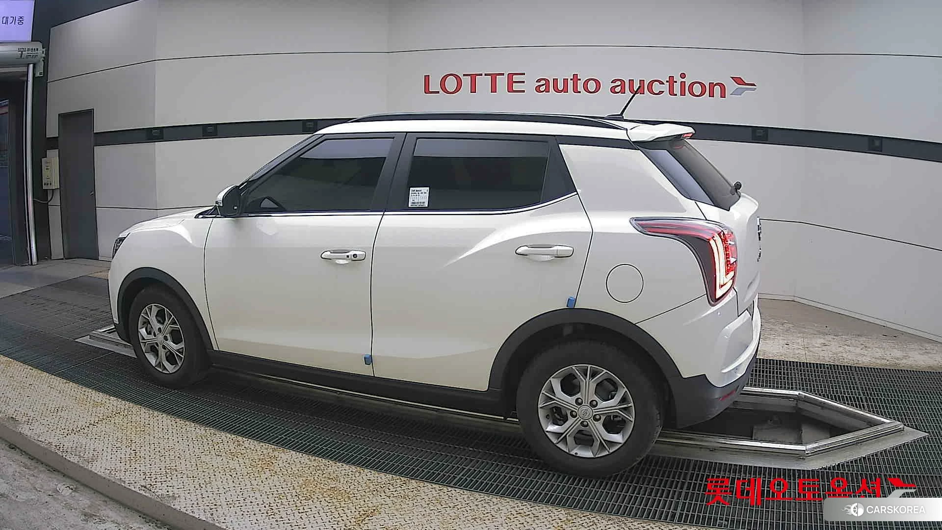 SsangYong Tivoli 2022 Grand White из Кореи, фото 2