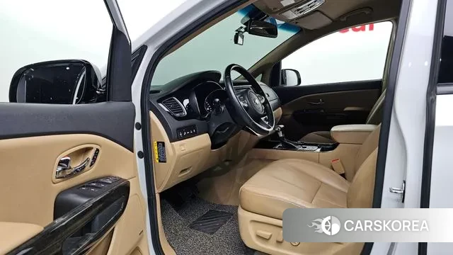 Kia The New Carnival 2019 Белый из Кореи, фото 2