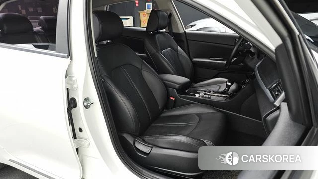 Kia The New K5 2nd generation 2019 Белый из Кореи, фото 2