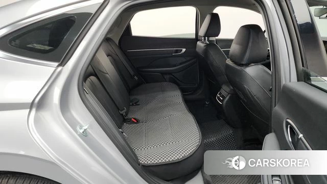 Hyundai Sonata D Edge (DN8) 2025 Серебряный из Кореи, фото 2