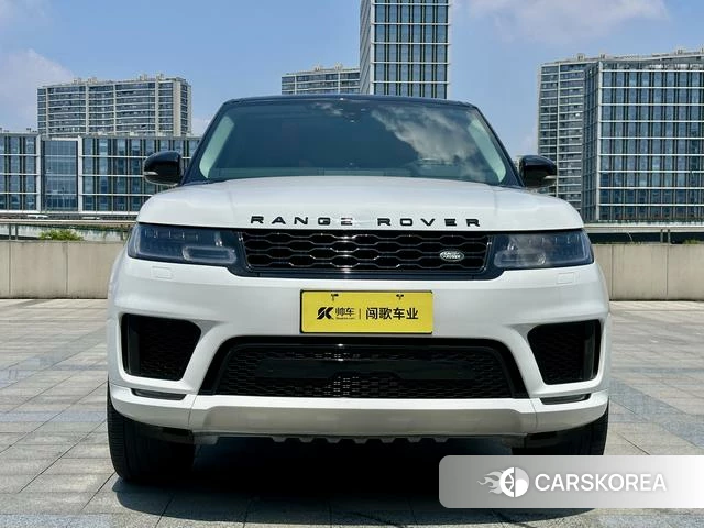 Land Rover Range Rover Sport 2022 Белый из Китая, фото 2