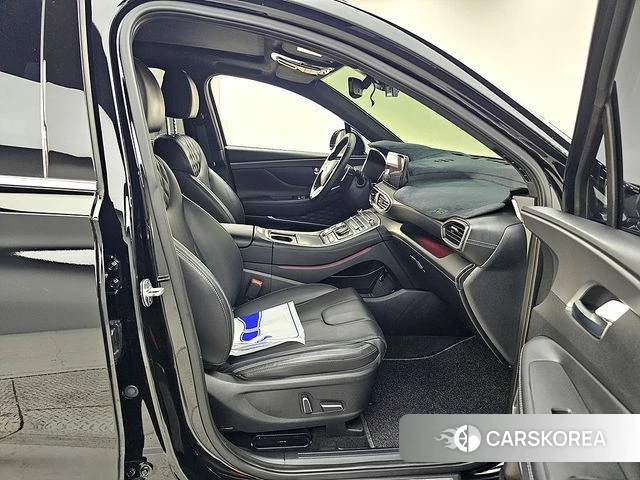 Hyundai The New Santa Fe 2021 Черный из Кореи, фото 2