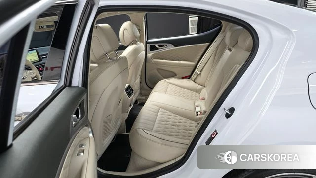 Genesis G70 2018 Белый из Кореи, фото 2